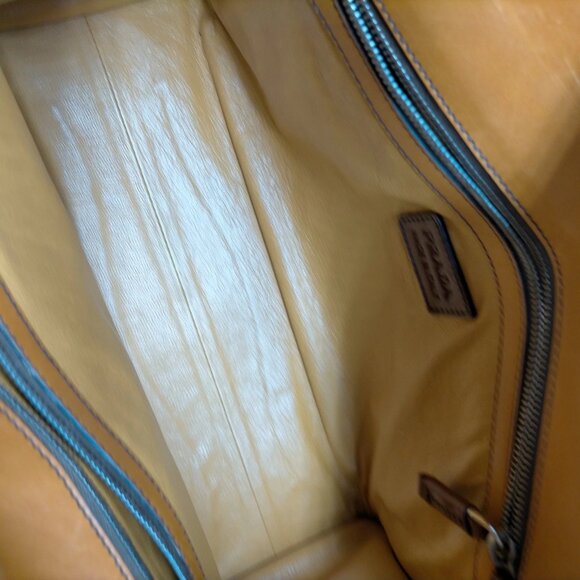 Authentic Prada Brown Leather Hand Bag mn420-121425 - Picture 11 of 16